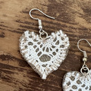 Pellavasydän pitsi korvakorut