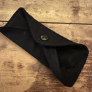 Musta kestopikkuhousunsuoja, tilkku