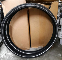 Schwalbe Marathon Winter KevlarGuard 28