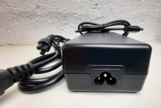 Phylion Joycube - laturi Helkama E-Fat -sähköpyörien 397Wh/11Ah akulle 