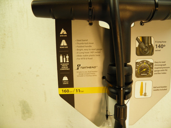 Topeak Joeblow II HP pyörän pumppu mittarilla 