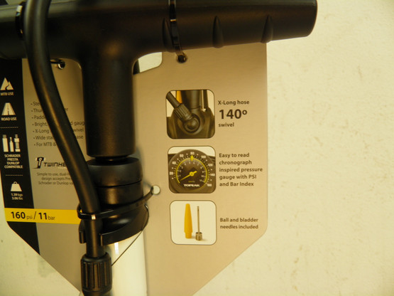 Topeak Joeblow II HP pyörän pumppu mittarilla 