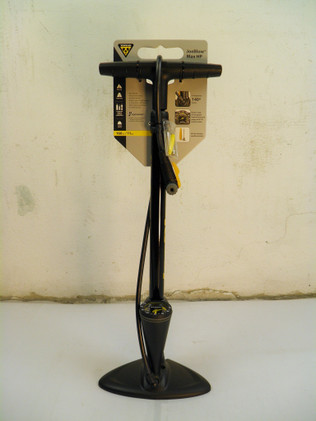 Topeak Joeblow II HP pyörän pumppu mittarilla 