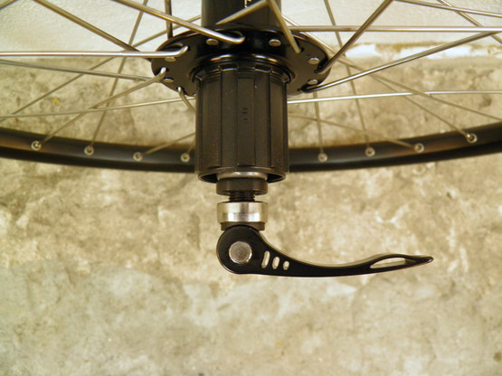 Mach 1 630 Disc takakiekko 21-559 Formula-napa 8-10v