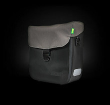 Racktime Tommy 15l sivulaukku yleismallin kiinnityksellä