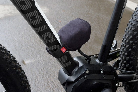 Fahrer Electric Cap akunpesänsuoja Shimano - ja Yamaha - runkoakuille