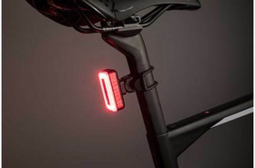 Moon Arcturus Auto Pro 100 - tehokas usb-ladattava takavalo