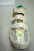 VARASTOPOISTO! - Specialized Spirita RBX naisten ajokenkä SPD-valmiudella, kaksi kokoa