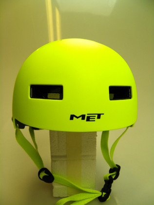MET Yoyo - kypärä, koko S/51-55cm, neon-keltainen