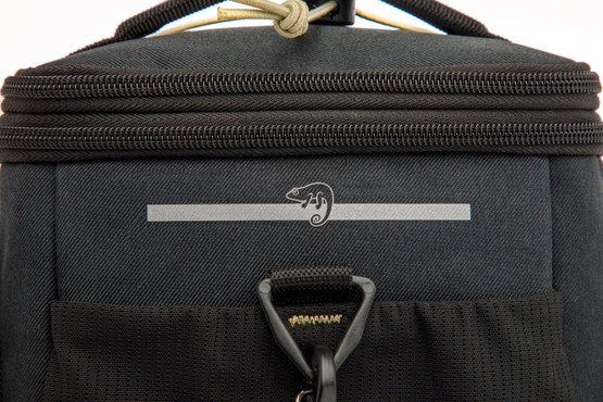 New Looxs Sports Trunkbag Strap 29l tavaratelinelaukku, velcro-kiinnitys