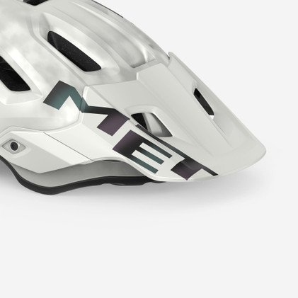 MET Roam MIPS - maastopyöräilykypärä, valkoinen, kaksi kokoa