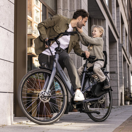 Bobike One Junior -istuin max. 35kg lapselle