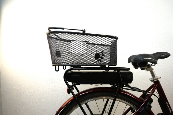 QT Cycle Tech Siena 2.0 AVS-yhteensopiva lemmikinkuljetuskori kupolilla