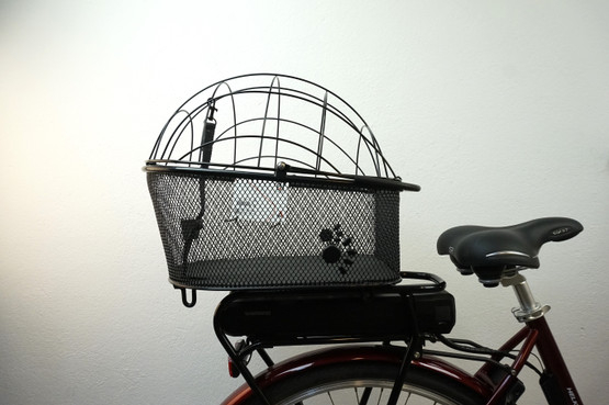 QT Cycle Tech Siena 2.0 AVS-yhteensopiva lemmikinkuljetuskori kupolilla