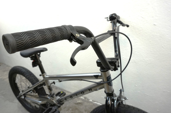 Mongoose Legion L18 18