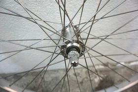 Etupyörä Mach 1 24