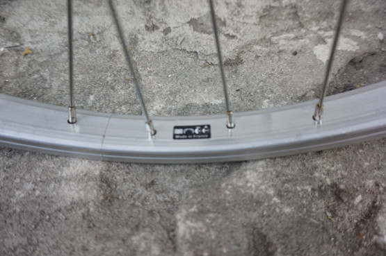 Etupyörä Mach 1 24