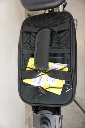 TOPEAK BeamRack V-TYpe MTX -tavarateline+Topeak TrunkBag 8l MTX-laukku