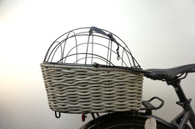 QT Cycle Tech Enna 2.0 MIK -yhteensopiva lemmikinkuljetuskori kupolilla