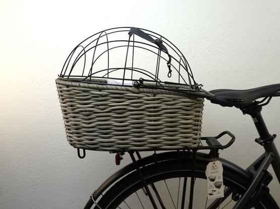 QT Cycle Tech Enna 2.0 AVS-yhteensopiva lemmikinkuljetuskori kupolilla