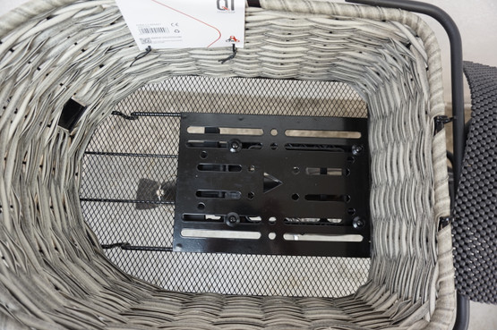 QT Cycle Tech Enna 2.0 AVS-yhteensopiva lemmikinkuljetuskori kupolilla