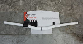 Fuxon Riser Bar - ohjaustanko 640mm / 25mm / 31,8mm / 5 astetta 