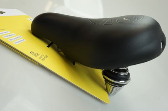 Selle Royal Drifter Plus sohvasatula geelipehmennyksellä ja jousituksella, musta 