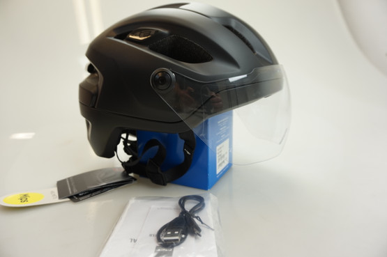 MET Intercity MIPS - sähköpyöräilykypärä, musta matta, L / 58-61cm