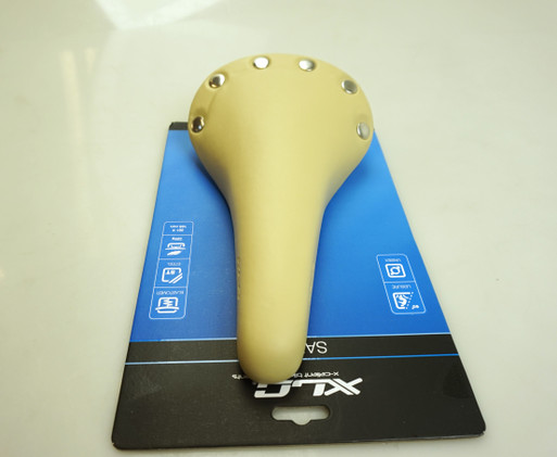 XLC Retro SA-T15 -satula hybridiin, retkipyörään