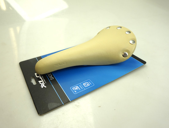 XLC Retro SA-T15 -satula hybridiin, retkipyörään