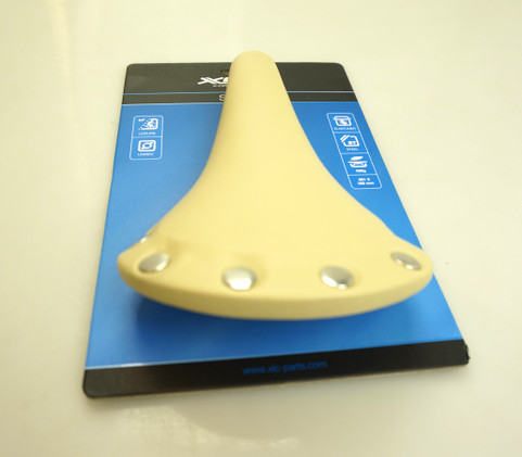 XLC Retro SA-T15 -satula hybridiin, retkipyörään