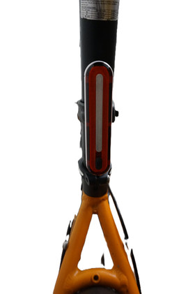 Helkama COB 50 - led-takavalo, usb-ladattava