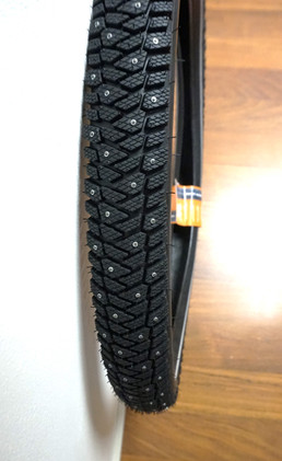 Suomi Tyres nastarengas Routa Cargo W196 24 x 2.4 / 62-507