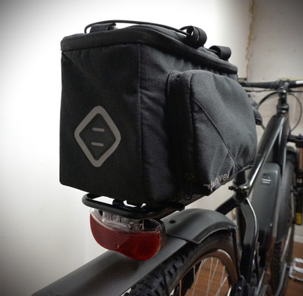 Atran Velo AVS Tour 365 tavarateline + ZAP Top Bag AVS -tavaratelinelaukku 10+8l yhdistelmä