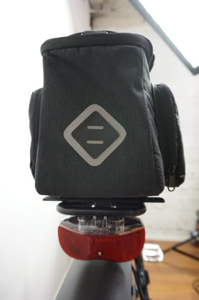 Atran Velo AVS Tour 365 tavarateline + ZAP Top Bag AVS -tavaratelinelaukku 10+8l yhdistelmä