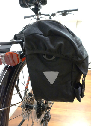 Vincita Pannier Small 9,7l - sivulaukku yleismallin kiinnityksellä, etu/taka