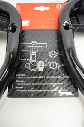 TranzX JD-802 Aero Tri bar -lisäohjaustanko 22mm /25,4mm / 31,8mm
