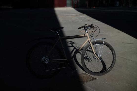Pelago Commuter Front Rack Medium Stainless -etuteline, kaksi väriä
