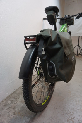 Brooks Scape Large 18-22l sivulaukku