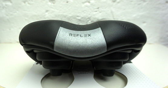 Wittkop Selle Esse Via Reflex Gel, ergonominen satula vakio- ja retkipyörään