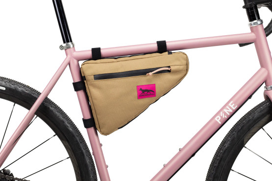 Swift Industries Giddy Up Wedge Frame Bag - runkolaukku 3,3l