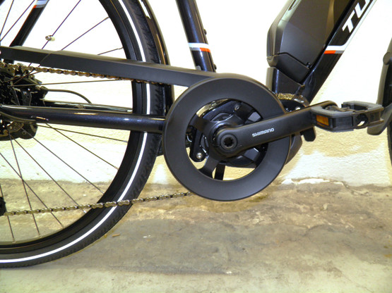 Herrmans Slyde 42-44H ketjusuoja Shimano E6100/E5000 kiinnikkeellä