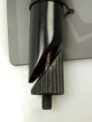 Kalloy Uno ohjainkannatin 25,4mm/100mm/25,4mm, musta