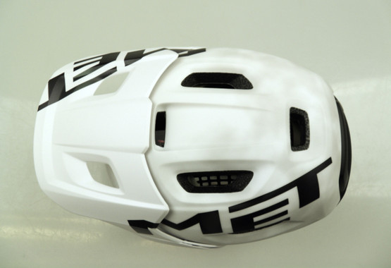 MET Roam MIPS - maastopyöräilykypärä, valkoinen, kaksi kokoa