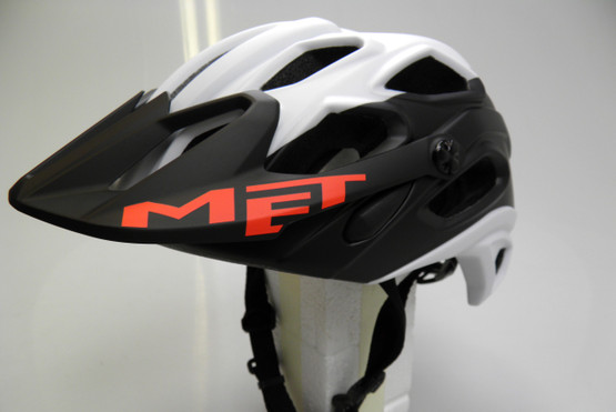 MET Lupo - maastopyöräily kypärä, , valko/musta, koko M