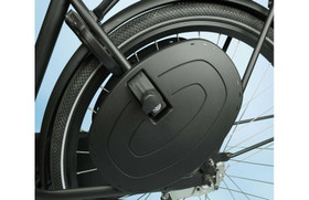 Qibbel 6+ Junior -istuin, max. 35kg, musta