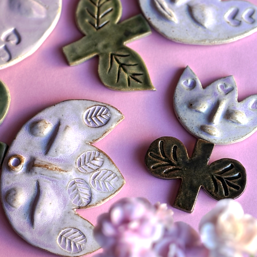 D. Kukkia äidille! su 12.4.