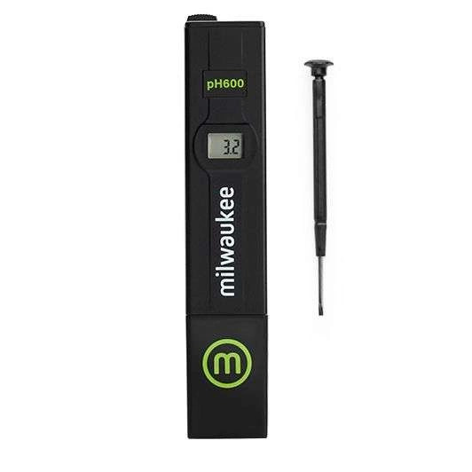 Milwaukee PH600 Digital pH-mittari – luotettava pH-testeri nesteille 