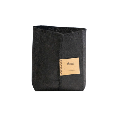 Thin Black Root Pouch kangasruukku 1l