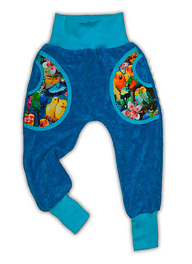 Baggyt, useita värejä/kuoseja